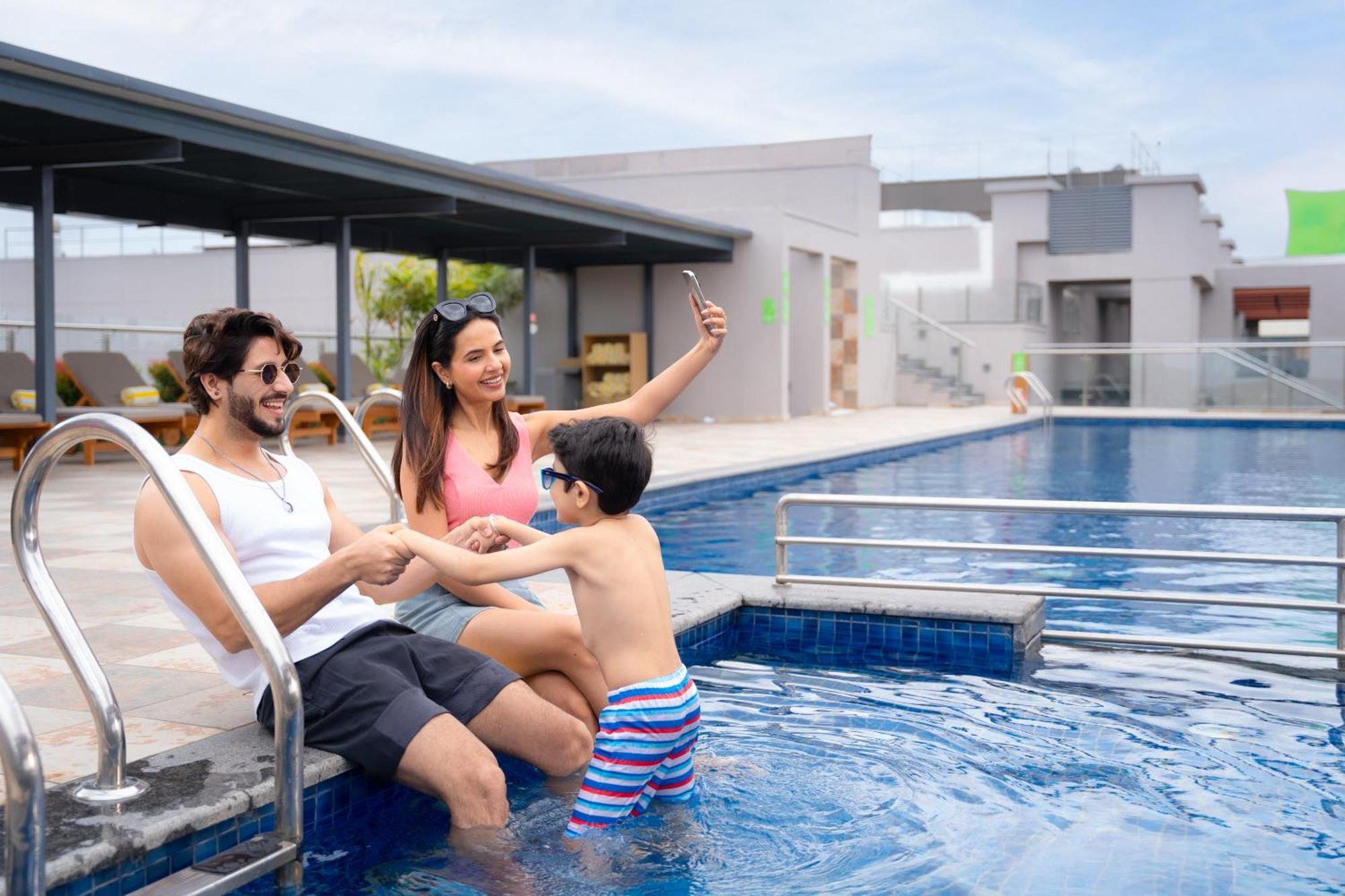 Ibis Styles Mysuru Hotel Bagian luar foto